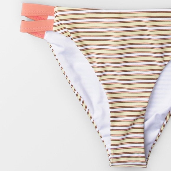 SOLD OUT - Picture 6 of 6